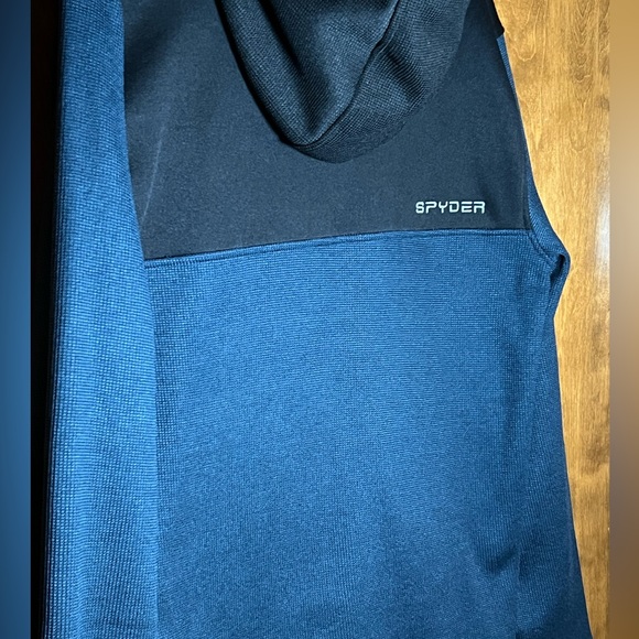 Men’s Size L Half Zipper Hooded Pullover Jacket by Spyder - Like New! - Picture 7 of 11